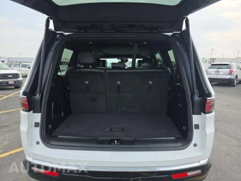 2023 Jeep Wagoneer Series III - miniatura 12