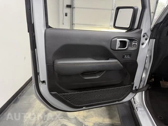 2023 Jeep Wrangler 4 Door High Altitude - miniatura 9