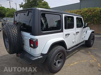 2023 Jeep Wrangler 4 Door Sahara - miniatura 3
