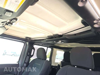 2023 Jeep Wrangler 4 Door Sahara - miniatura 11