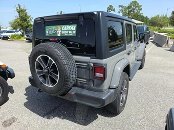 2023 Jeep Wrangler 4 Door Sahara - miniatura 3