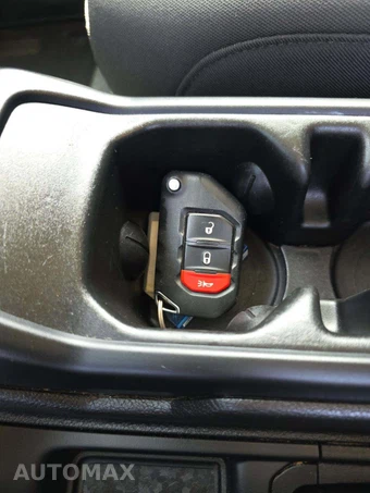 2023 Jeep Wrangler 4 Door Sahara - miniatura 8