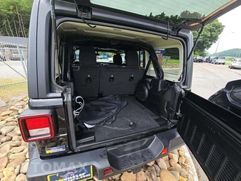 2023 Jeep Wrangler 4 Door Sahara - miniatura 14