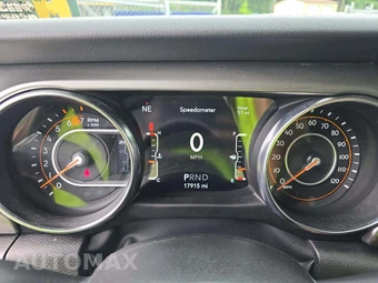2023 Jeep Wrangler 4 Door Sahara - miniatura 9