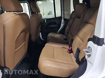 2023 Jeep Wrangler 4 Door Sahara - miniatura 13