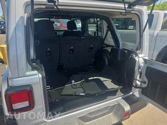 2023 Jeep Wrangler 4 Door Sahara - miniatura 19