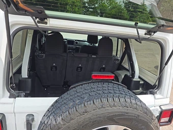 2023 Jeep Wrangler 4 Door Sahara - miniatura 22