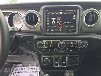 2023 Jeep Wrangler 4 Door Sahara - miniatura 7