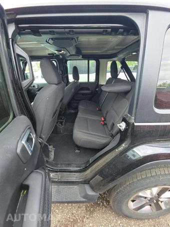2023 Jeep Wrangler 4 Door Sahara - miniatura 13