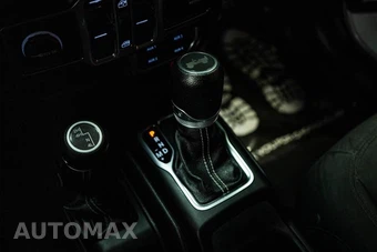 2023 Jeep Wrangler 4 Door Sahara - miniatura 17