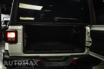 2023 Jeep Wrangler 4 Door Sahara - miniatura 7