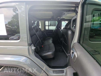 2023 Jeep Wrangler 4 Door Sahara - miniatura 16