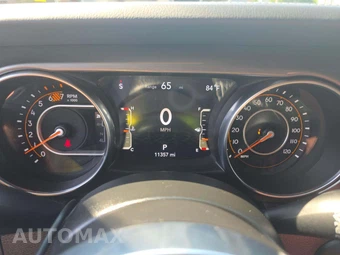 2023 Jeep Wrangler 4 Door Sahara - miniatura 9