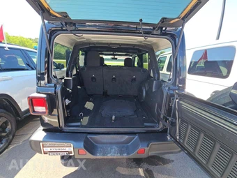 2023 Jeep Wrangler 4 Door Sahara - miniatura 14