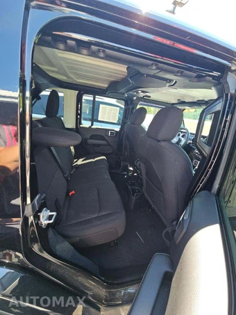 2023 Jeep Wrangler 4 Door Sahara - miniatura 16