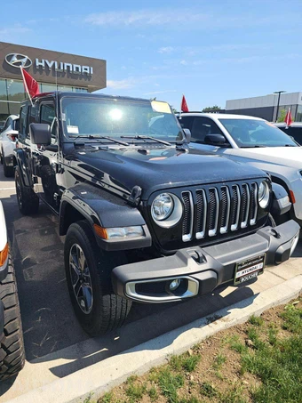 2023 Jeep Wrangler 4 Door Sahara - miniatura 4