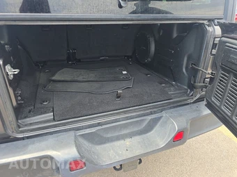 2023 Jeep Wrangler 4 Door Sahara - miniatura 16