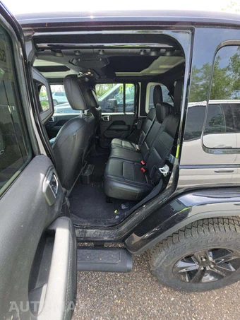 2023 Jeep Wrangler 4 Door Sahara Altitude - miniatura 13