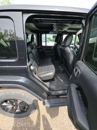 2023 Jeep Wrangler 4 Door Sahara Altitude - miniatura 16