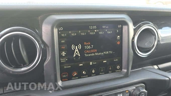 2023 Jeep Wrangler 4 Door Sahara Altitude - miniatura 17