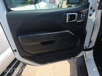 2023 Jeep Wrangler 4 Door Sahara Altitude - miniatura 9