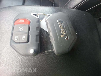 2023 Jeep Wrangler 4 Door Sahara Altitude - miniatura 5