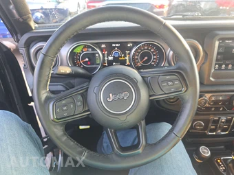 2023 Jeep Wrangler 4 Door Willys - miniatura 10