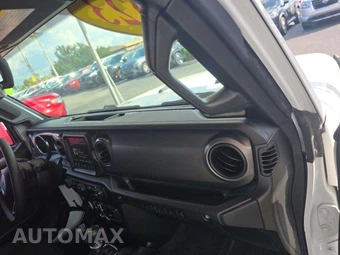2023 Jeep Wrangler 4 Door Willys - miniatura 16