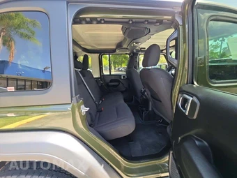 2023 Jeep Wrangler 4 Door Willys - miniatura 16