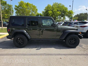 2023 Jeep Wrangler 4 Door Willys - miniatura 4
