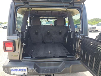 2023 Jeep Wrangler 4 Door Willys - miniatura 11
