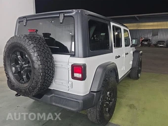2023 Jeep Wrangler 4 Door Willys Sport - miniatura 4