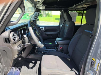 2023 Jeep Wrangler 4xe 4 Door Rubicon - miniatura 3