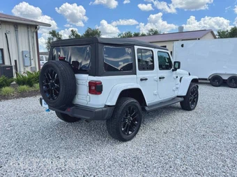 2023 Jeep Wrangler 4xe 4 Door Sahara - miniatura 2