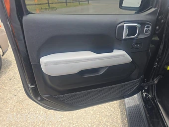 2023 Jeep Wrangler 4xe 4 Door Sahara High Altitude - miniatura 9