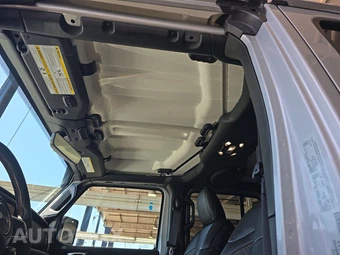 2023 Jeep Wrangler 4xe 4 Door Sahara High Altitude - miniatura 19