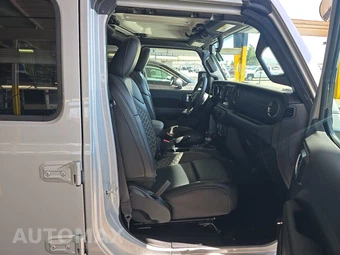 2023 Jeep Wrangler 4xe 4 Door Sahara High Altitude - miniatura 8