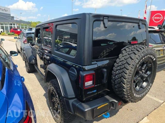 2023 Jeep Wrangler 4xe 4 Door Willys - miniatura 2