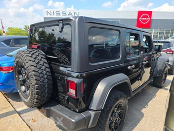 2023 Jeep Wrangler 4xe 4 Door Willys - miniatura 3