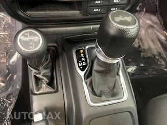 2023 Jeep Wrangler 4xe 4 Door Willys - miniatura 14