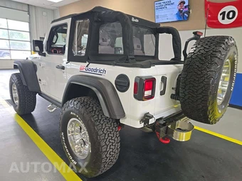 2023 Jeep Wrangler Rubicon - miniatura 2