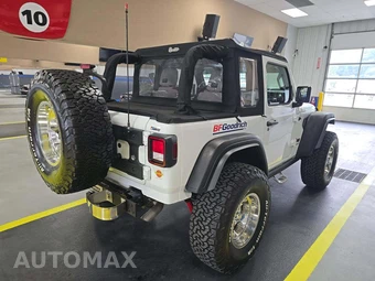 2023 Jeep Wrangler Rubicon - miniatura 3
