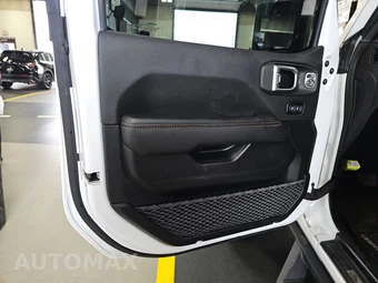 2023 Jeep Wrangler Rubicon 392 - miniatura 9