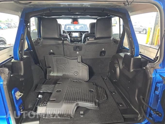2023 Jeep Wrangler Rubicon 392 - miniatura 16