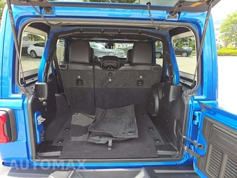 2023 Jeep Wrangler Rubicon 392 - miniatura 11