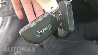 2023 Jeep Wrangler Sport - miniatura 20