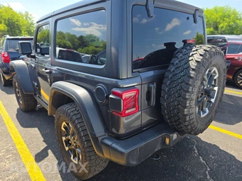 2023 Jeep Wrangler Willys - miniatura 6