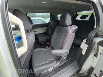 2023 Kia Carnival MPV LX 121.7" WB - miniatura 13