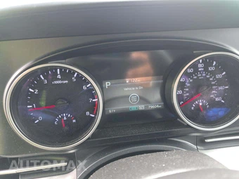 2023 Kia Carnival MPV LX 121.7" WB - miniatura 9