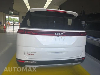 2023 Kia Carnival MPV LX w/ Seat Package 121.7" WB - miniatura 5